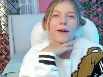 alaia_greyy