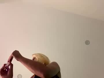 blonde_fuck_couple