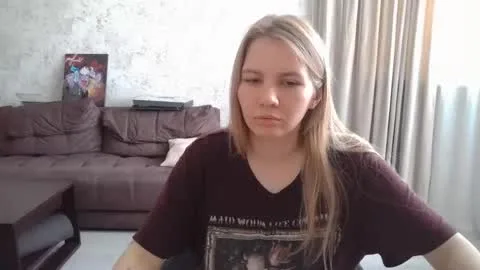 Live thumbnail for 69riley_reid69