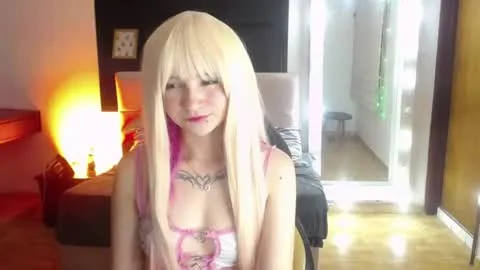 Live thumbnail for _charlotte_collins_