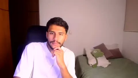 Live thumbnail for _maxxx1_