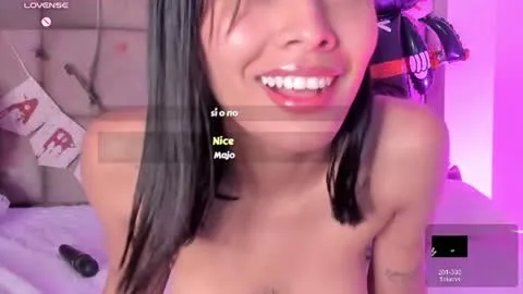 Live thumbnail for _miajhonson_