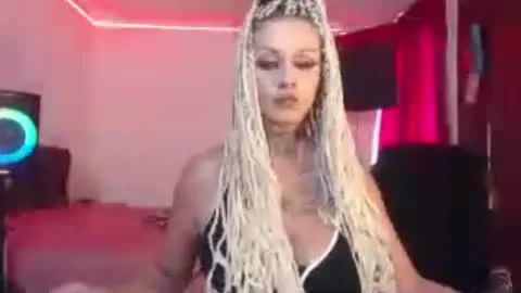 aliceesmiths live act