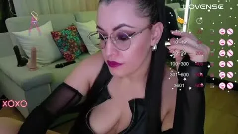 Live thumbnail for amaia_diamante
