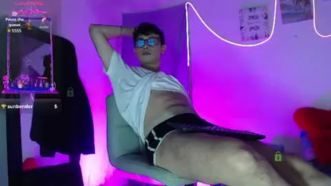 Live thumbnail for andie_bigdick