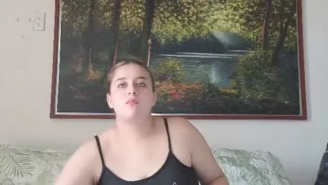 Live thumbnail for angelamax1