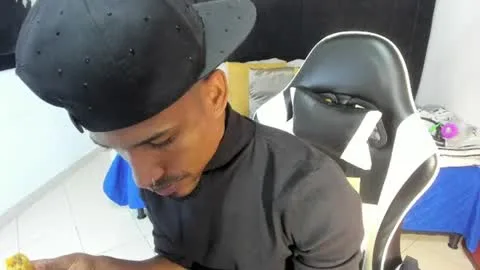 Live thumbnail for anthoy_wayans