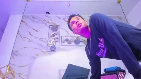 Live thumbnail for apsaravictoria
