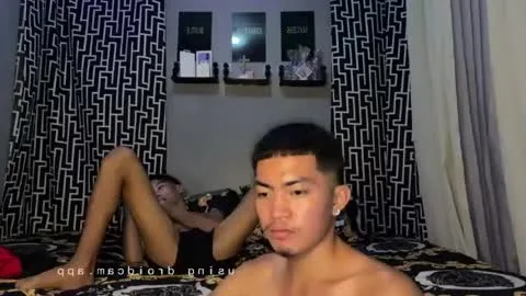 Live thumbnail for asianfuckertwink