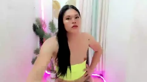 Live thumbnail for asiansexy_bitch