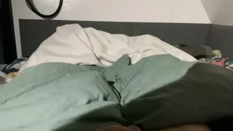 Live thumbnail for aussiedaddy111109491