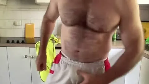 Live thumbnail for aussiemuscledad