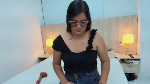 Live thumbnail for becky_ortiz