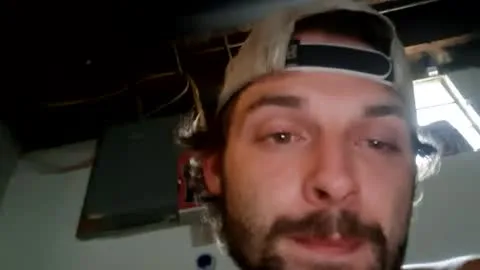 Live thumbnail for bigoledickums1010