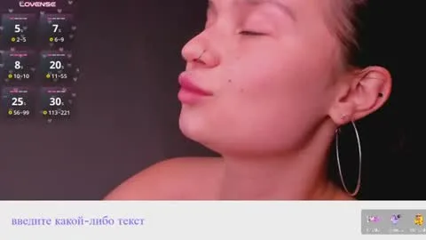 Live thumbnail for bitchpeace_