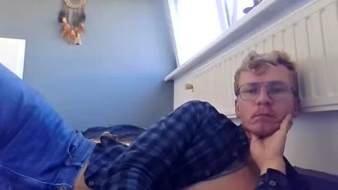 Live thumbnail for blondapollonl