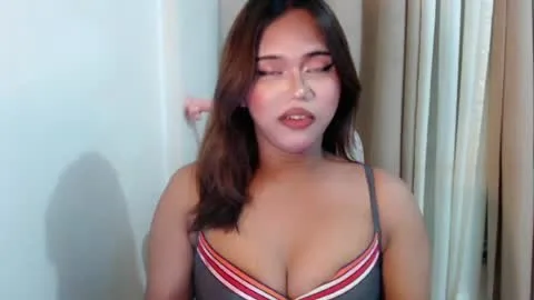 Live thumbnail for blowjobq_mikay