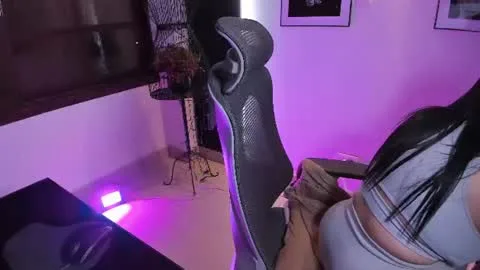 Live thumbnail for caroline_tylerr