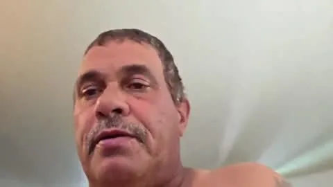 Live thumbnail for charlescalvin1970