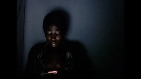 Live thumbnail for cherrywetpussy