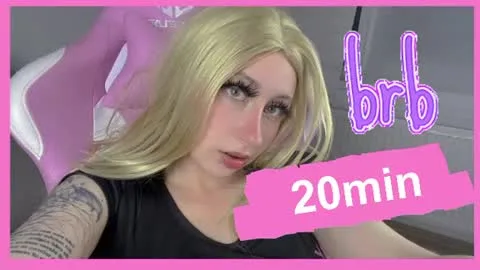 Live thumbnail for chibi_hibby