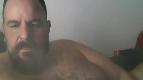 Live thumbnail for chrisole