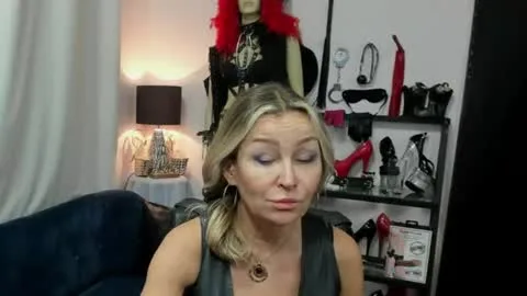 Photo of crystalxohotty