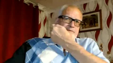 Live thumbnail for daddiescockforyou