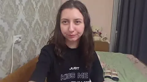Live thumbnail for debbilangmaid