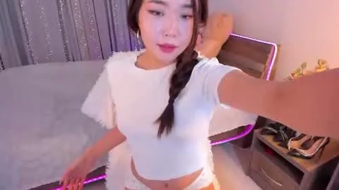 Live thumbnail for dollyiaa
