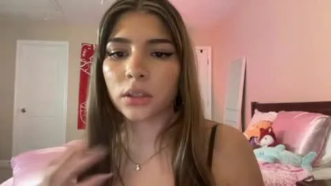 Live thumbnail for elliee2008