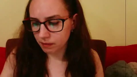 Live thumbnail for emilyhotflirt