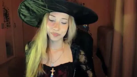 Live thumbnail for emmarayder
