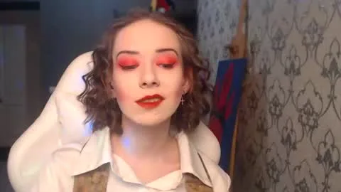 Live thumbnail for fascinating___eyes