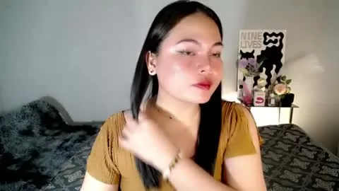 Live thumbnail for filipina_oh_carol