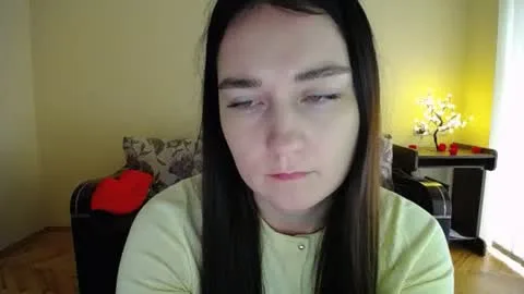 Live thumbnail for gabby_di
