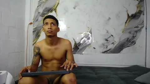 Live thumbnail for guys_black_hot