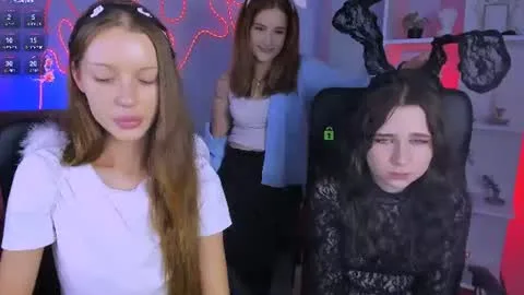Live thumbnail for hanna_kiss3