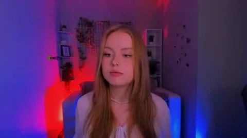 helena_so_shyy live act
