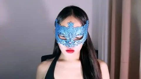 Live thumbnail for helptogrowyourcock09