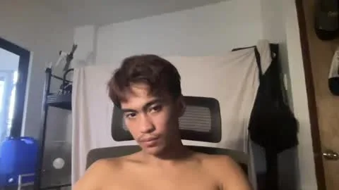 Live thumbnail for hornydude10_