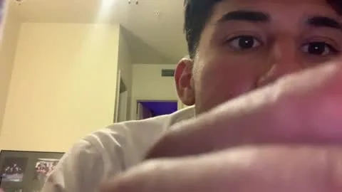 Live thumbnail for hornyissac2000