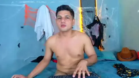 Live thumbnail for hornyyshow111
