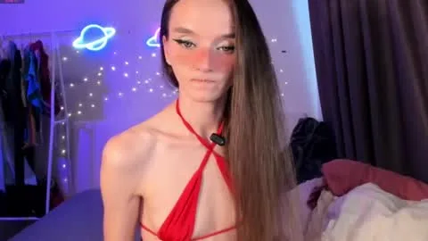 Live thumbnail for hottiesteverly