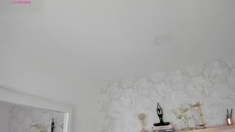 Live thumbnail for huge_boobs_ebony