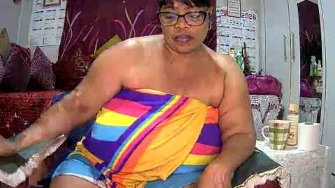 Live thumbnail for itumeleng74