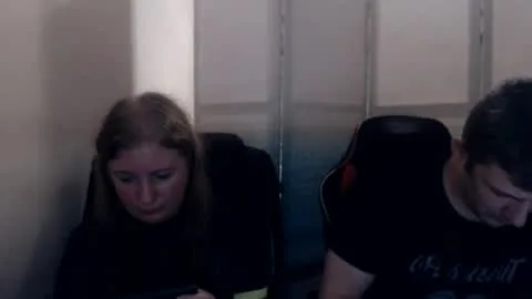 Live thumbnail for jenisandpeter