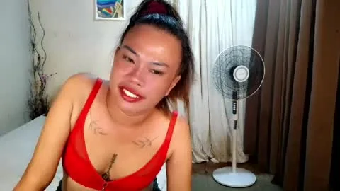 Live thumbnail for jenny_thebat