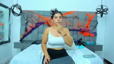 Live thumbnail for julieehabubu