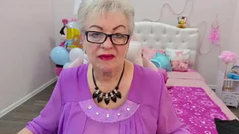 Live thumbnail for kaylesmoll